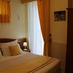 Julia Affittacamere 3*