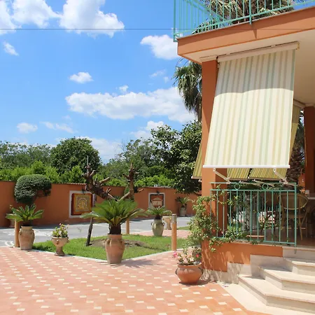 Julia Гостевой дом