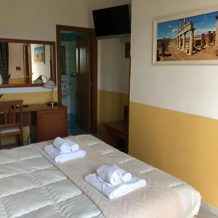 Julia 3* Pompei